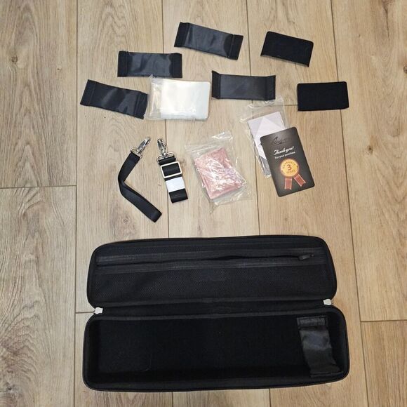 Quiver Card Carrying Case - Picture 7 of 7